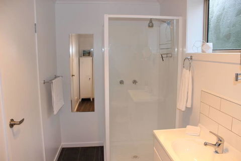 Boomers Retreat, Alonnah, Bruny Island - Accommodation 4U 10