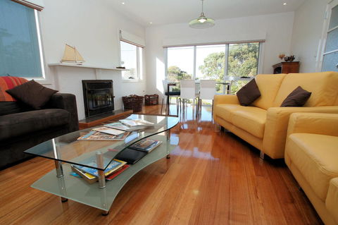 Bridport Holiday Rental - Accommodation 4U 11