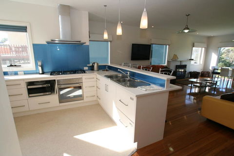 Bridport Holiday Rental - Accommodation 4U 8