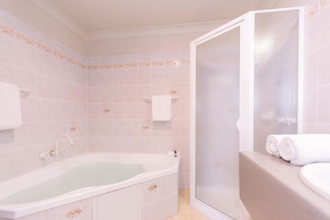 Hadley\'s Orient Hotel - Accommodation 4U 40