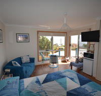 Seascape Beach House - Accommodation 4U