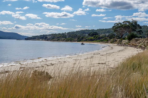 Sunset Bay Escape - Accommodation 4U 2