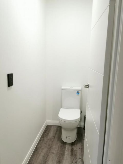 Youngtown Executive Apartments - 2BR Included, Free Parking & Wifi, Sofa Bed & Cot Fee Applies - Accommodation 4U 24