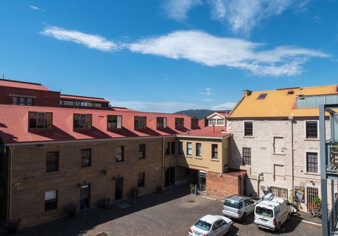 Sullivans Cove Apartments - Accommodation 4U 8