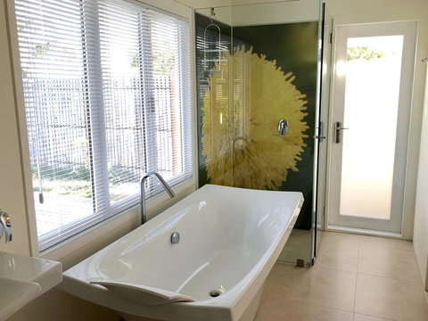 Richmond Bridge Accommodation â€œTwo The Bridgeâ€ - Accommodation 4U 3