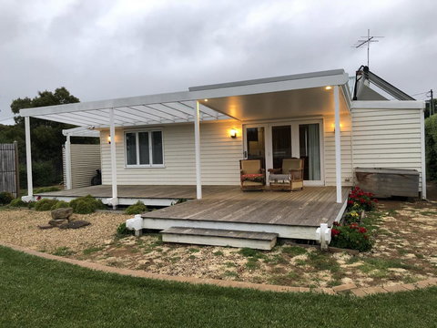 Richmond Bridge Accommodation â€œTwo The Bridgeâ€ - Accommodation 4U 1