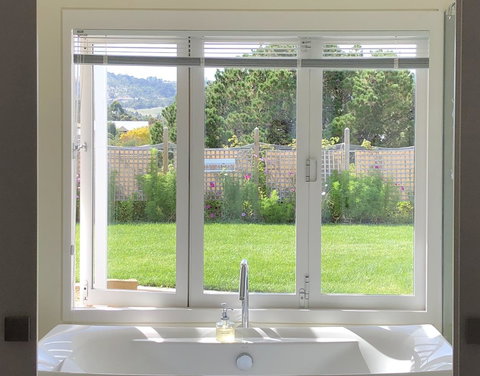 Richmond Bridge Accommodation â€œTwo The Bridgeâ€ - Accommodation 4U 13