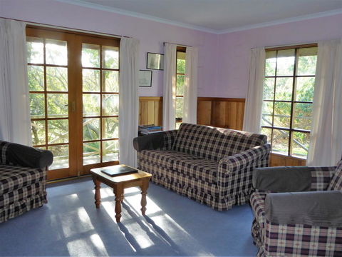 Platypus Park Country Retreat - Accommodation 4U 11