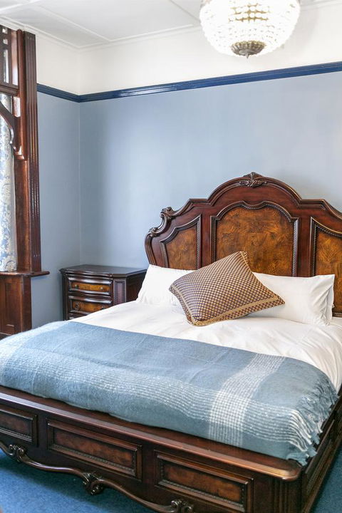 Insomnia On Elizabeth - Accommodation 4U 17