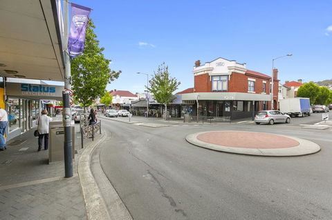 Insomnia On Elizabeth - Accommodation 4U 7
