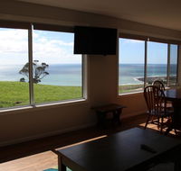 Penguin Seaside Farm - Accommodation 4U