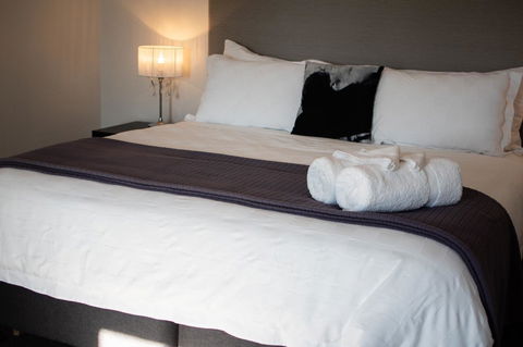 Sanctum Boutique Apartments - Accommodation 4U 40