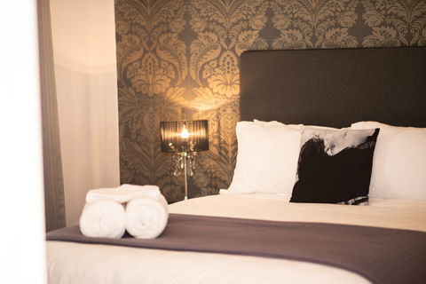 Sanctum Boutique Apartments - Accommodation 4U 37