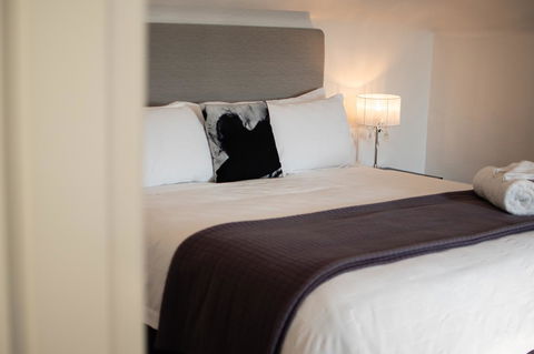 Sanctum Boutique Apartments - Accommodation 4U 42