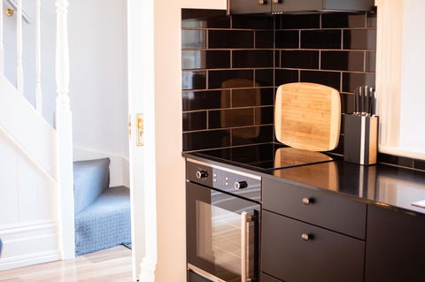 Sanctum Boutique Apartments - Accommodation 4U 26