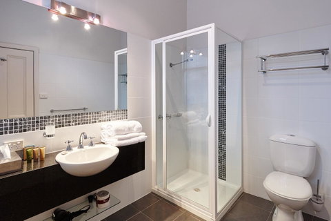 Auldington Hotel - Accommodation 4U 7