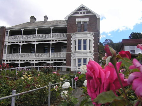 Auldington Hotel - Accommodation 4U 24