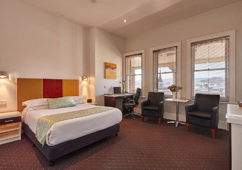Auldington Hotel - Accommodation 4U 5