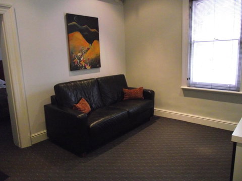Auldington Hotel - Accommodation 4U 34
