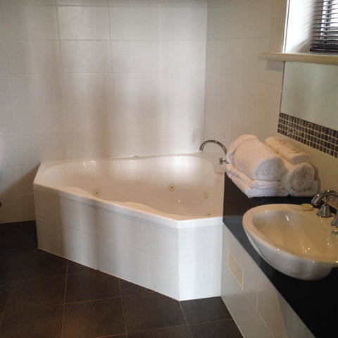Auldington Hotel - Accommodation 4U 20