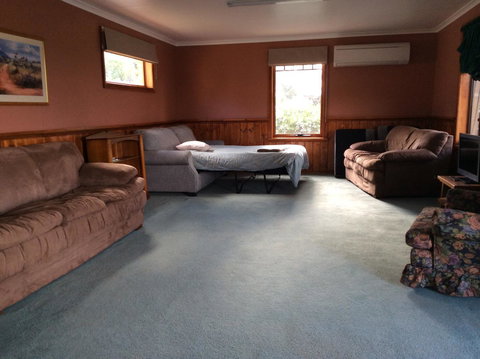 Our Cottage - Accommodation 4U 5