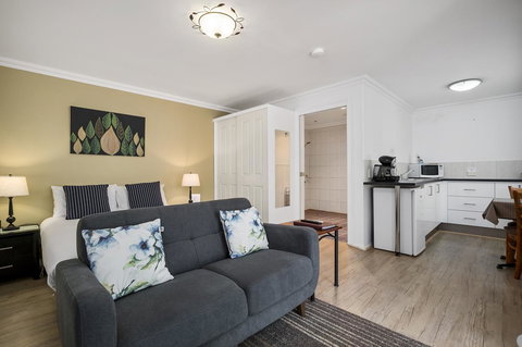 Oyster Cove Chalet - Accommodation 4U 2