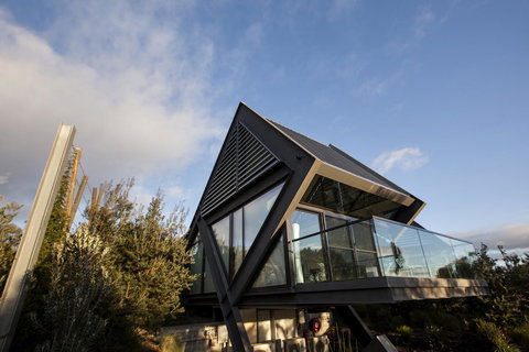 MONA Pavilions - Accommodation 4U 8