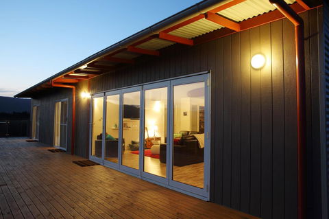 Seymour Waves - Accommodation 4U 26