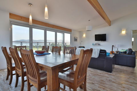 Seymour Waves - Accommodation 4U 6