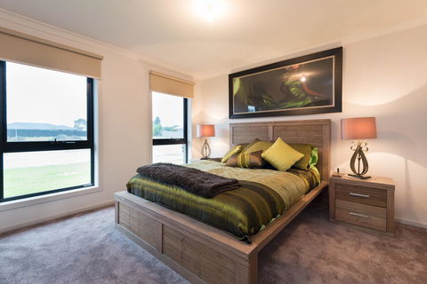 Euphoria House - Accommodation 4U 11