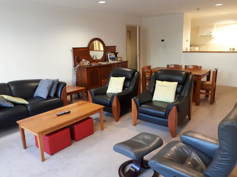 Jenatt Apartments Salamanca - Accommodation 4U 14