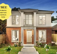 NEW Inner Melb Luxury Modern Grand Holiday House - Great Location Wifi Parking - Accommodation 4U