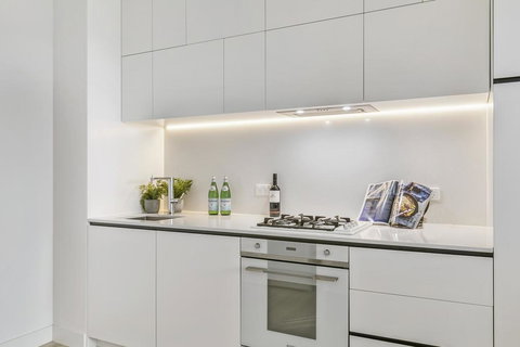 New One-Bedroom With Sweeping Views - Accommodation 4U 1