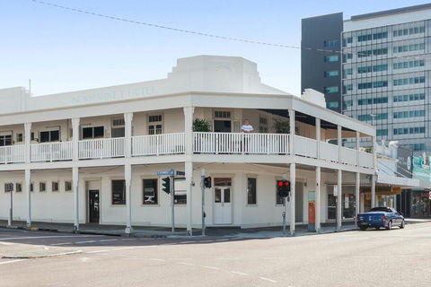 Newmarket Hotel - Accommodation 4U 2