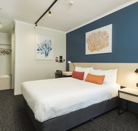 Nightcap at Edge Hill Tavern - Accommodation 4U