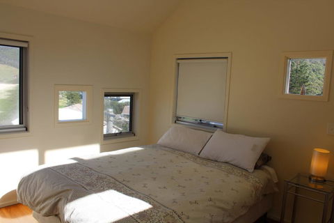 NORTHPOINT 1 - Accommodation 4U 1