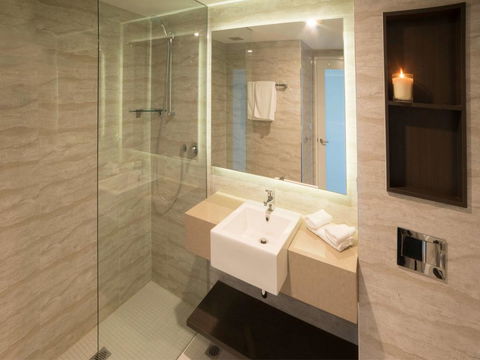 Novotel Wollongong Northbeach - Accommodation 4U 2
