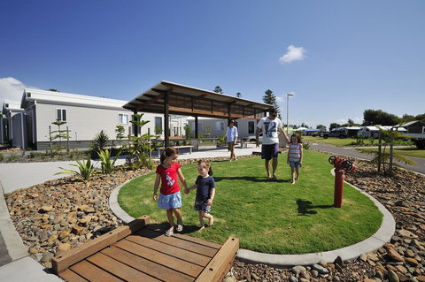 NRMA Stockton Beach Holiday Park - Accommodation 4U 0