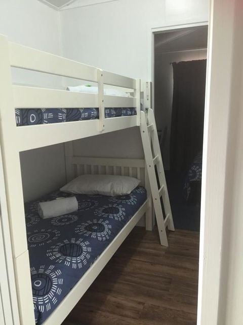 Oakridge Motel Tourist Park - Accommodation 4U 2