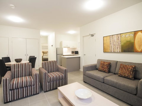 Oaks Middlemount Suites - Accommodation 4U 2