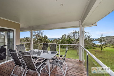 Oceanview Beach Front - Accommodation 4U 1
