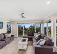 Oceanview Beach Front - Accommodation 4U