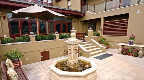 Old Bank Boutique Hotel - Accommodation 4U 0