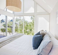ON THE BEACH - Villa over the road from the beach - Accommodation 4U