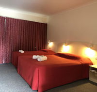 Outback Quarters- Motel Hay - Accommodation 4U