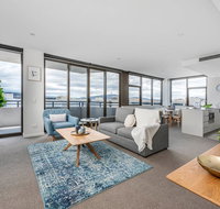 Oversized Luxe 1 Bedder - Amazing Barton - Gym - Accommodation 4U