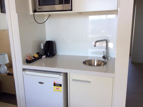 PA Apartments - Accommodation 4U 3