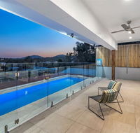 Panoramic Views Villa Birdwood Terrace 4 Bedroms - Toowong - Accommodation 4U