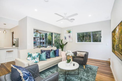 Park Avenue Townhouse Retreat Brisbane Sleeps 10 - Accommodation 4U 3