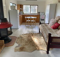 Pear Tree Cottage at Amiens - Accommodation 4U
